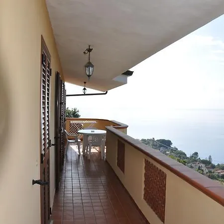 Bella Vista *